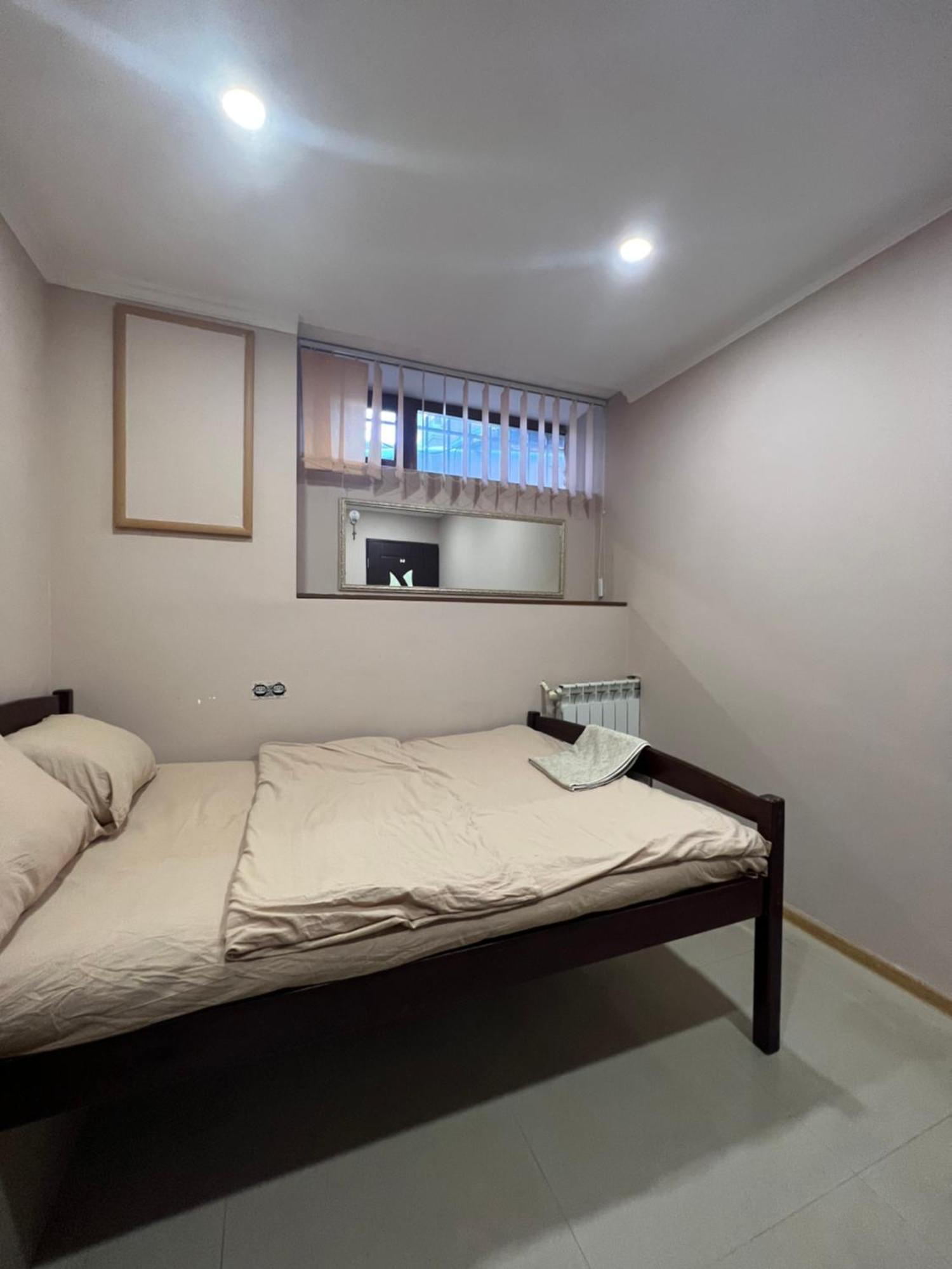 Pushkiin Hotel เยเรวาน ภายนอก รูปภาพ